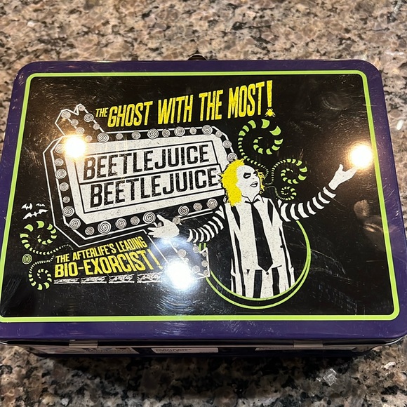 Beetlejuice Other - NWT OFFICIALLY LICENSED Beetlejuice Lunch Box Metal Container Horror Halloween